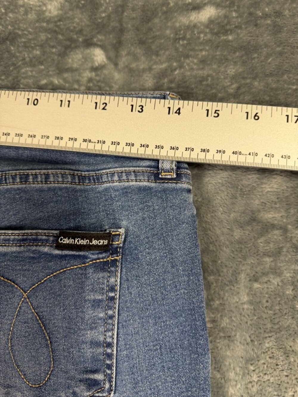 Calvin Klein Womens Mid-Rise Straight Leg Jeans Size 10 Medium Wash - Picture 8 of 10